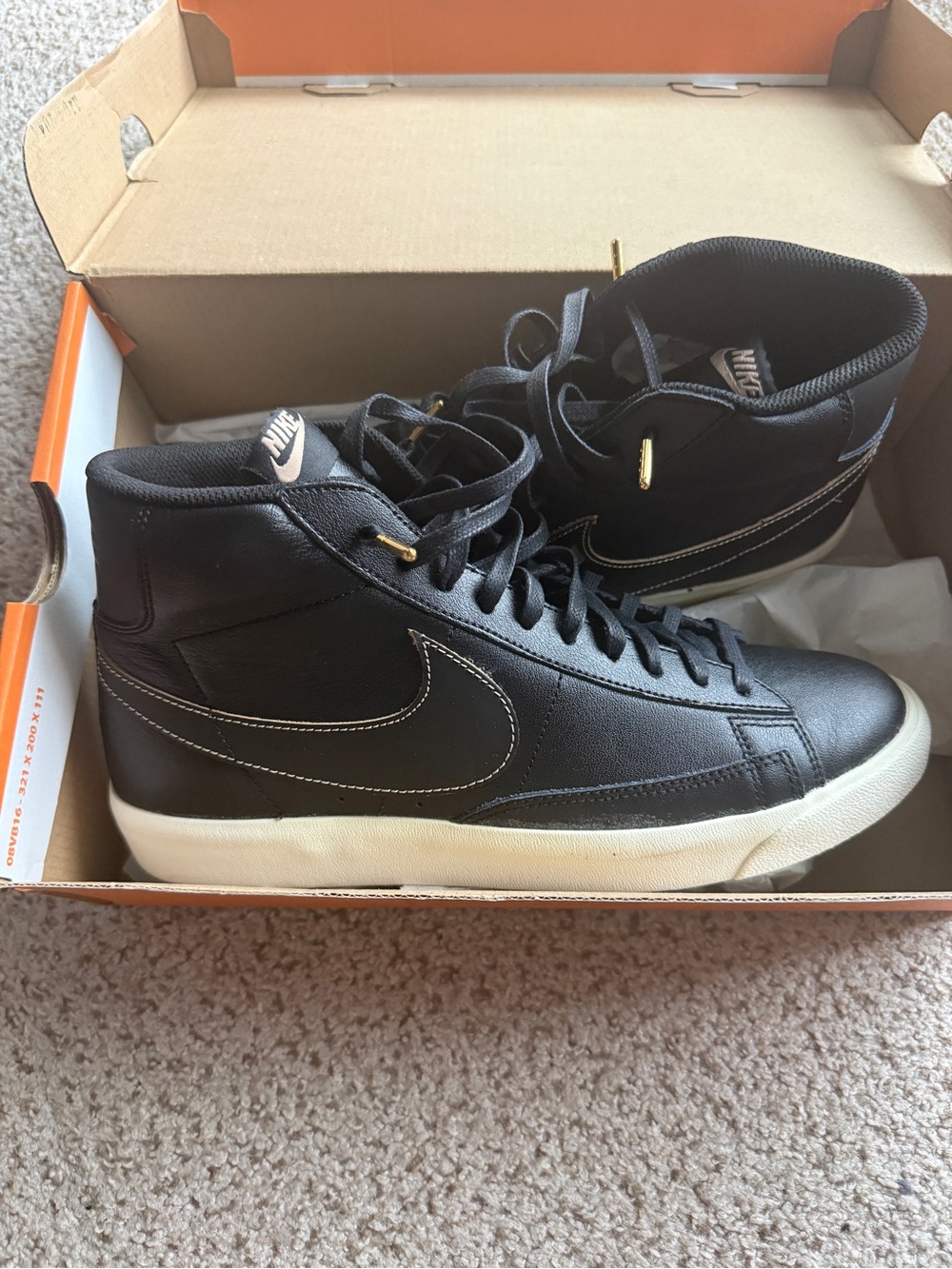 Nike Blazer Mid Premiun Black Leather in Men Size 8.5
